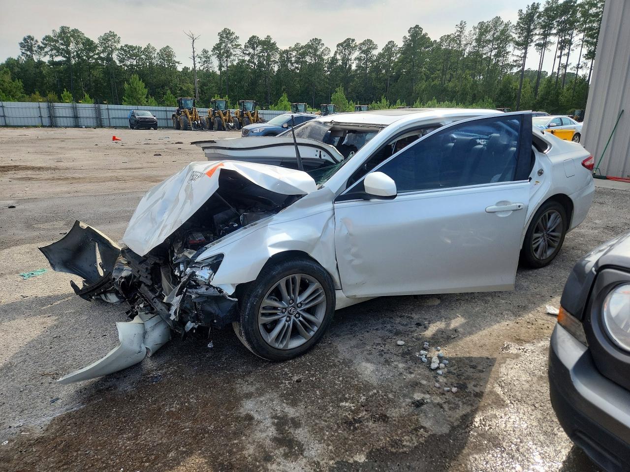 2017 Toyota Camry Se - zdjęcie główne