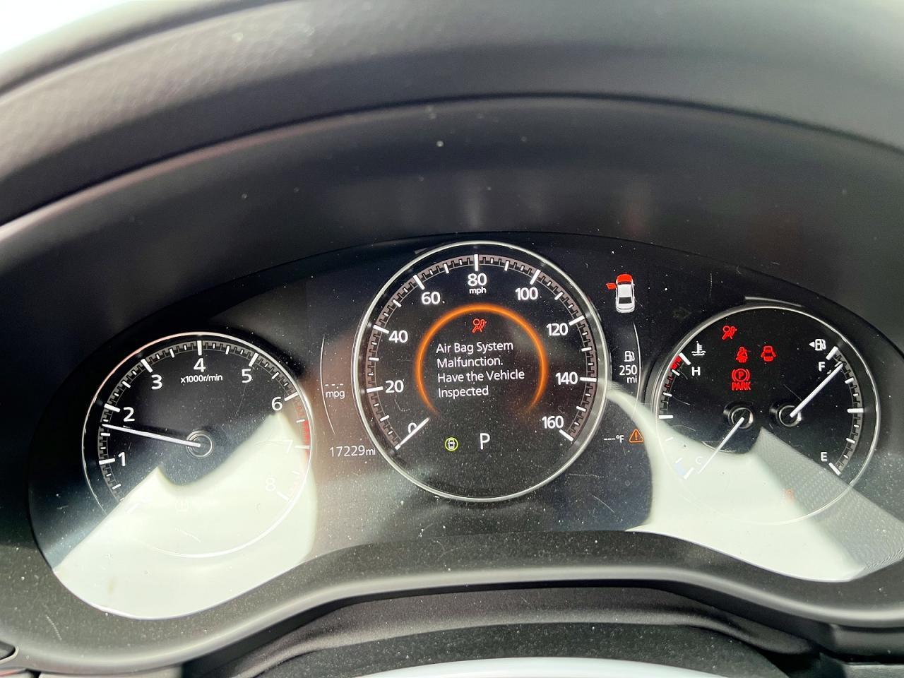 2024 Mazda 3 Preferred - zdjęcie 9