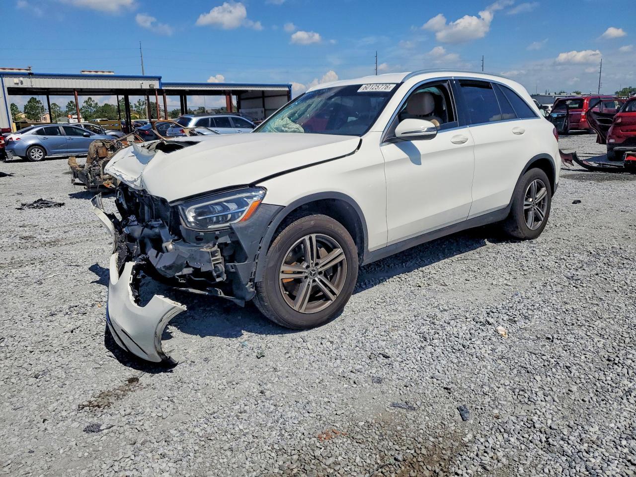 2020 Mercedes-Benz Glc 300 - zdjęcie główne