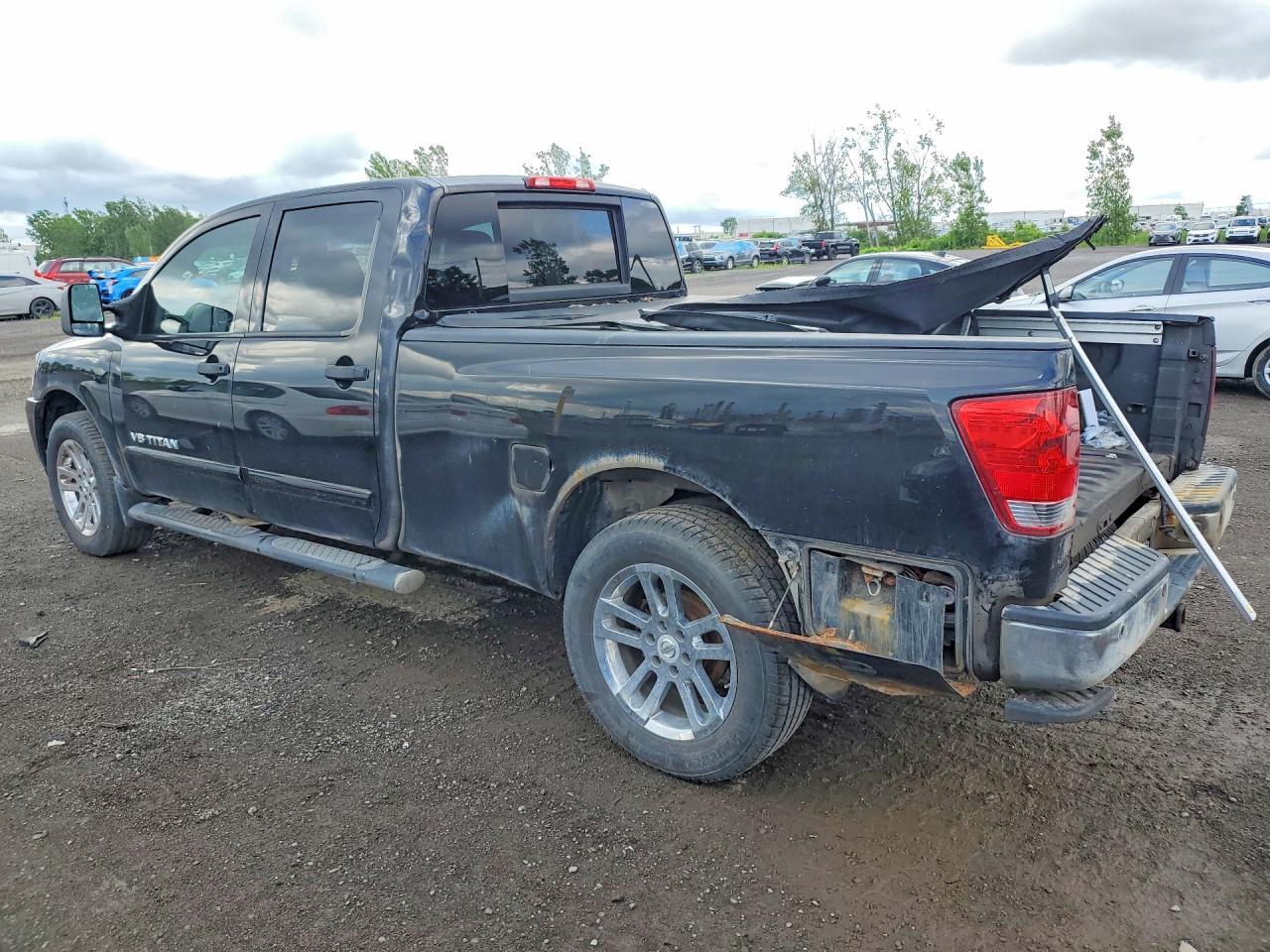 2013 Nissan Titan Sv - zdjęcie 2