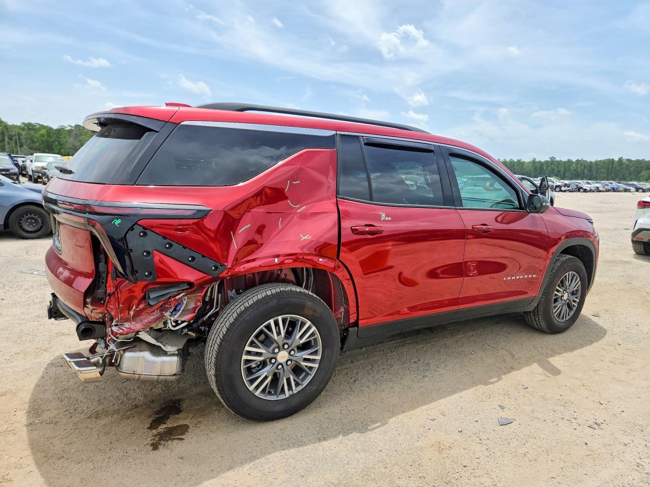 2026 Chevrolet Traverse Lt - zdjęcie 3