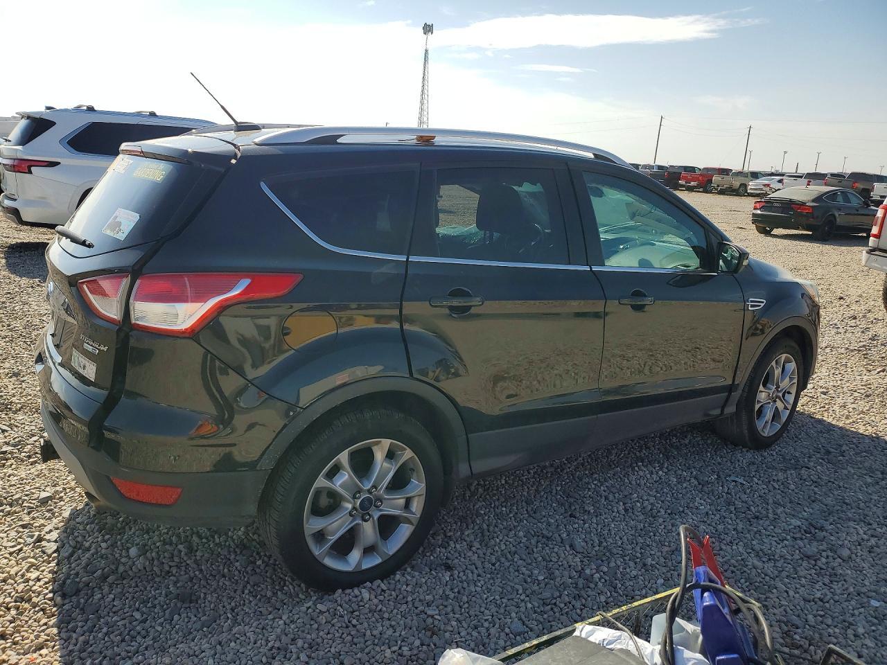 2015 Ford Escape Titanium - zdjęcie 3