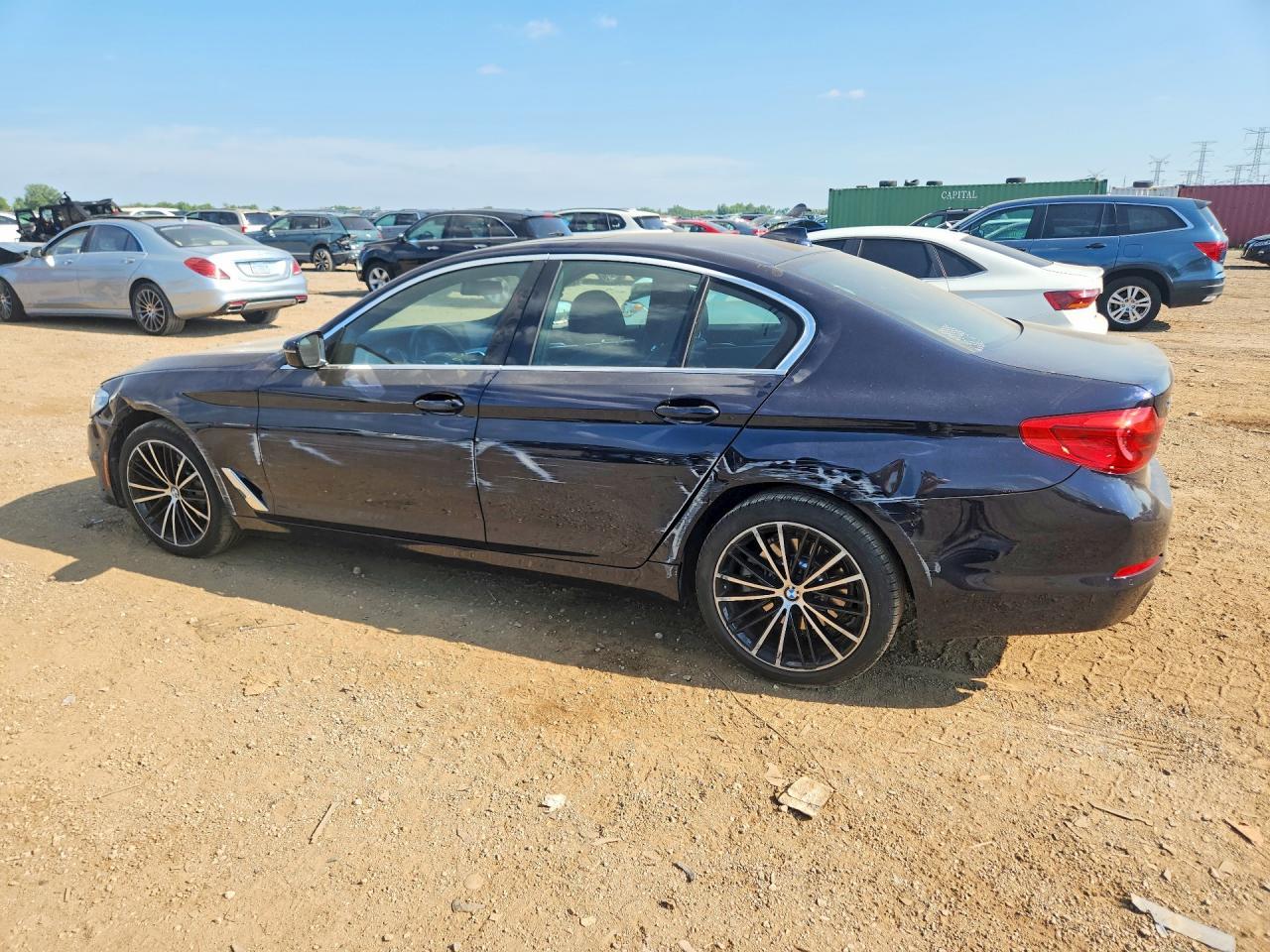 2019 BMW 530 Xi - zdjęcie 2