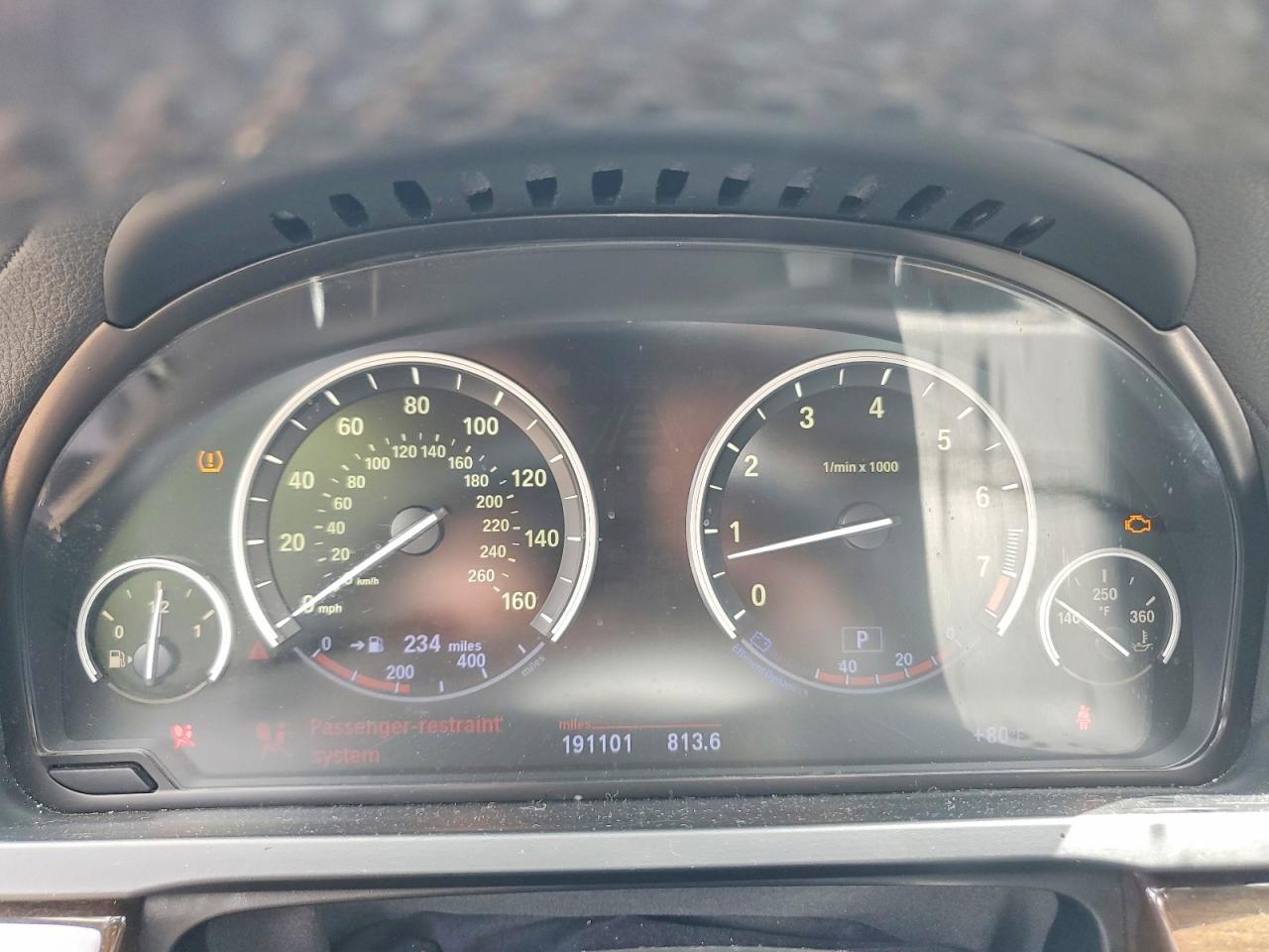 2013 BMW 740 I - zdjęcie 9
