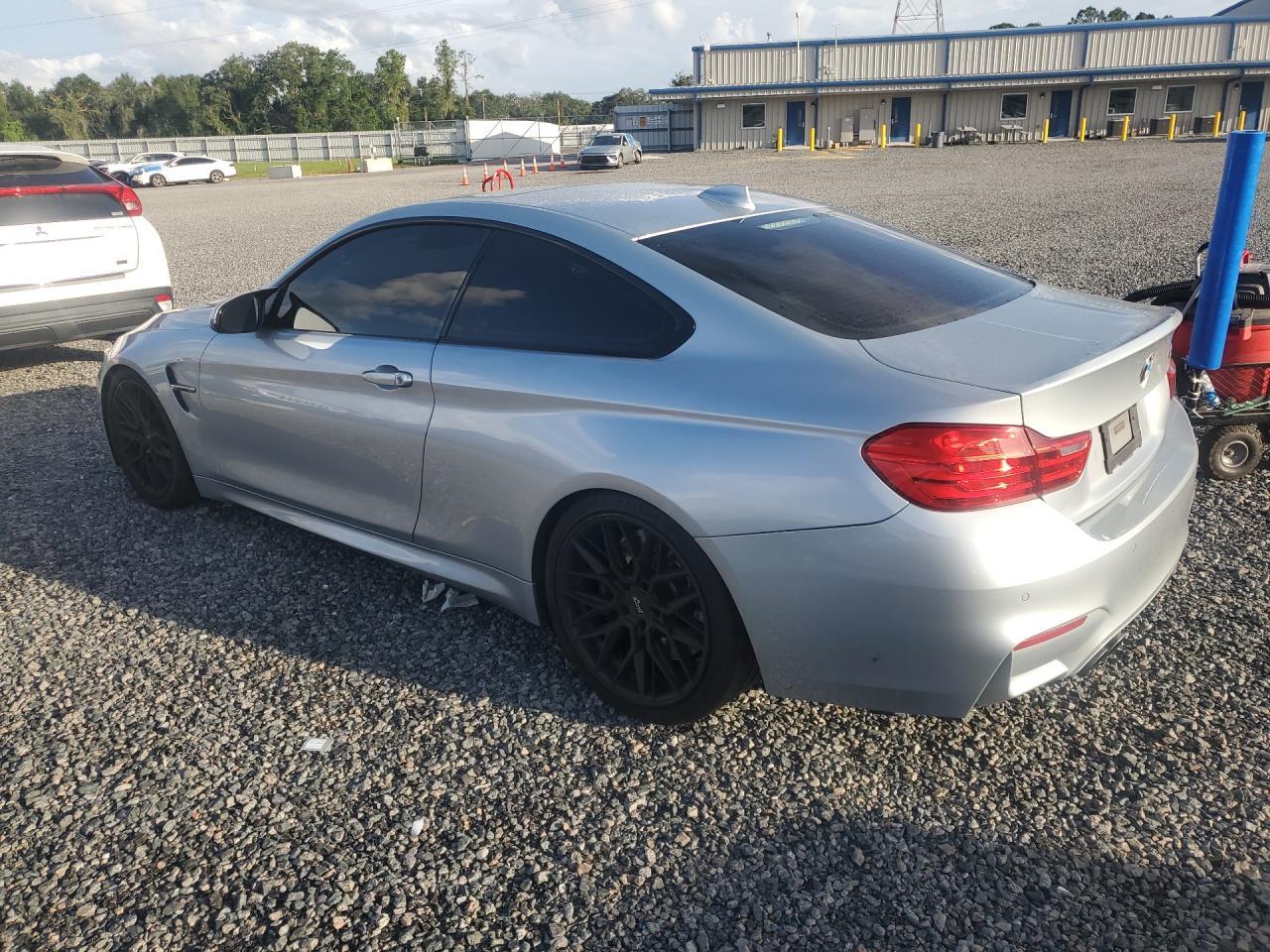 2015 BMW M4 - zdjęcie 2