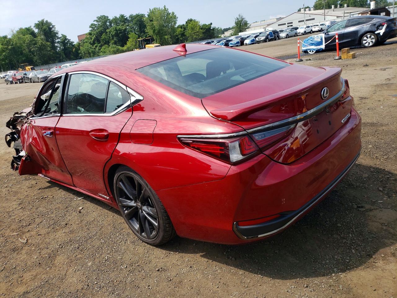 2022 Lexus Es 300H F Sport - zdjęcie 2