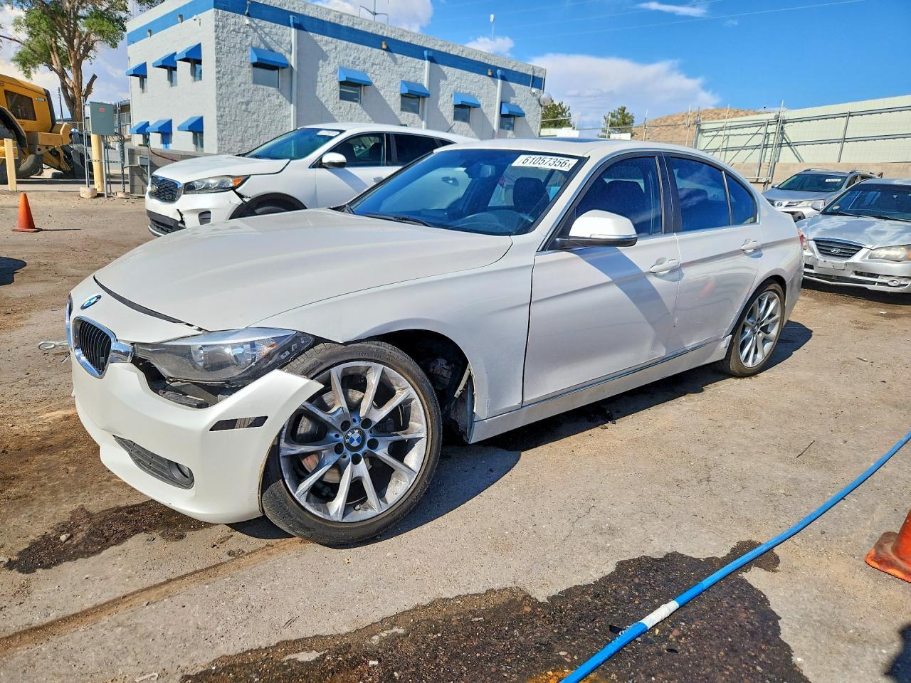 2015 BMW 320 I - zdjęcie główne