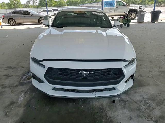 2025 Ford Mustang - zdjęcie 13