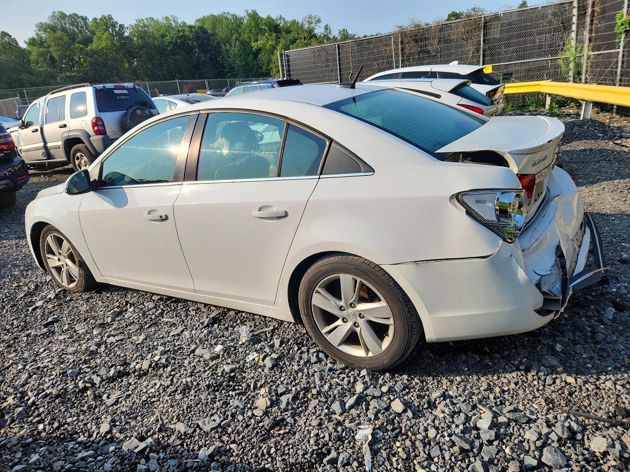 2014 Chevrolet Cruze - zdjęcie 2