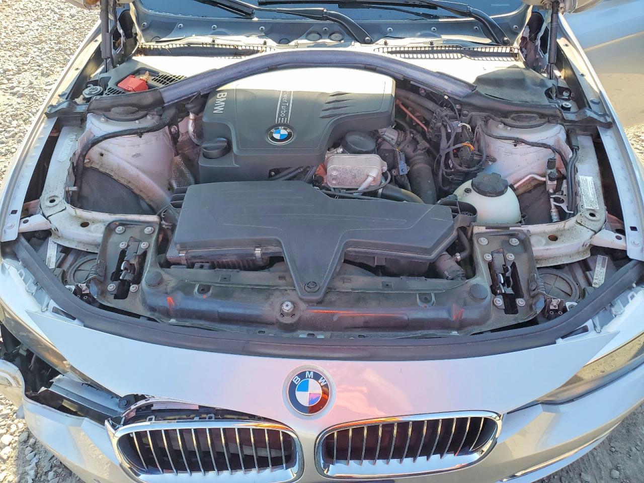 2013 BMW 328 I - zdjęcie 11
