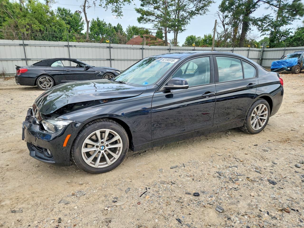 2018 BMW Seria 3 320i - zdjęcie główne