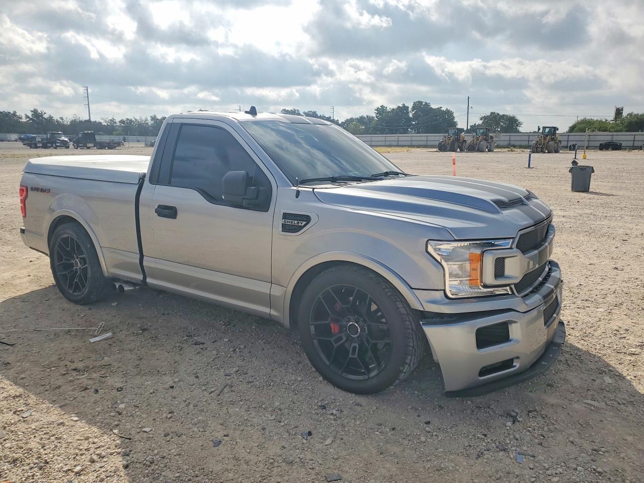 2020 Ford F150 - zdjęcie 4