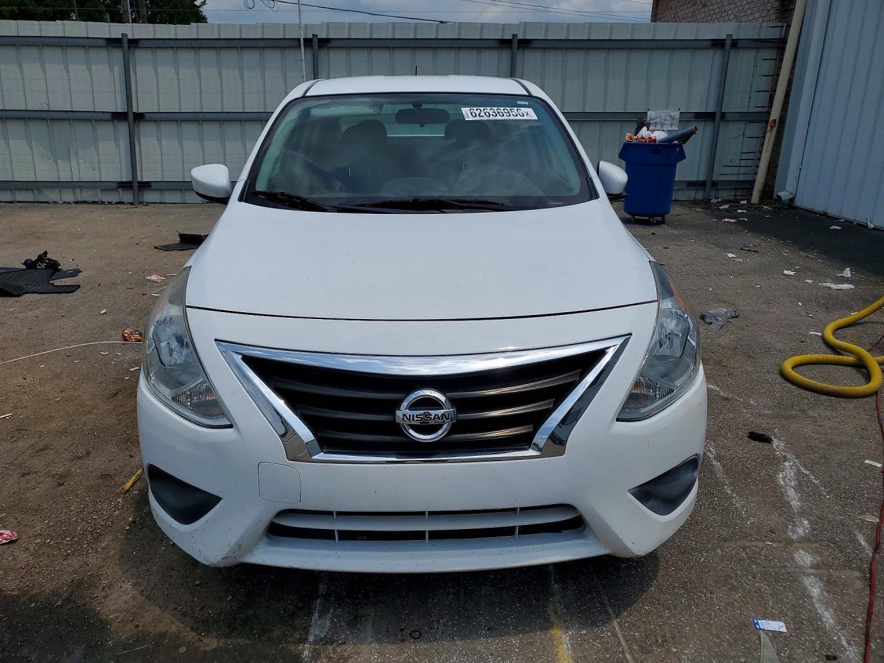 2019 Nissan Versa Sv - zdjęcie 5