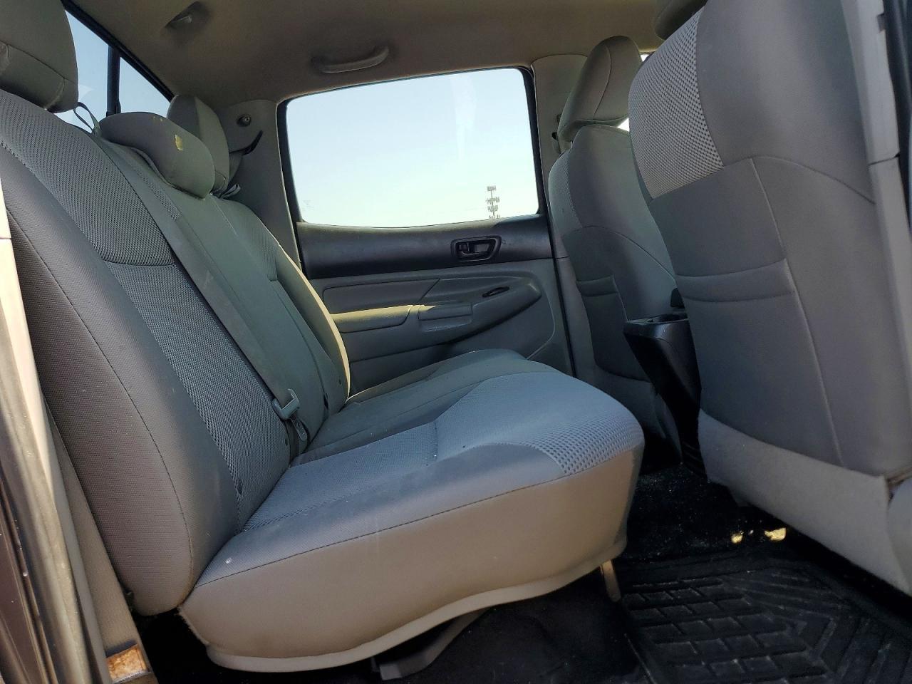 2014 Toyota Tacoma Double Cab - zdjęcie 10