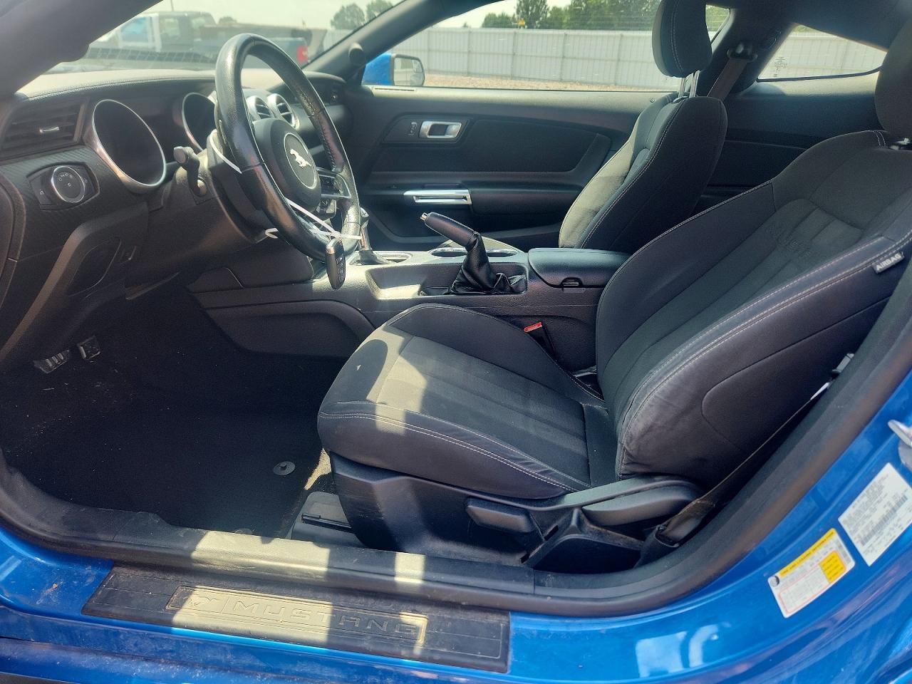 2019 Ford Mustang - zdjęcie 7