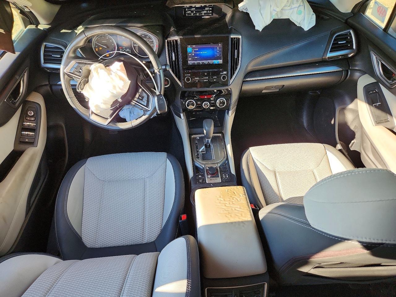 2019 Subaru Forester Premium - zdjęcie 8