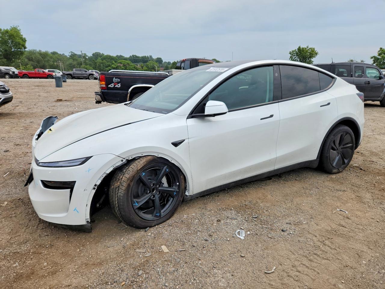 2026 Tesla Model Y - zdjęcie główne