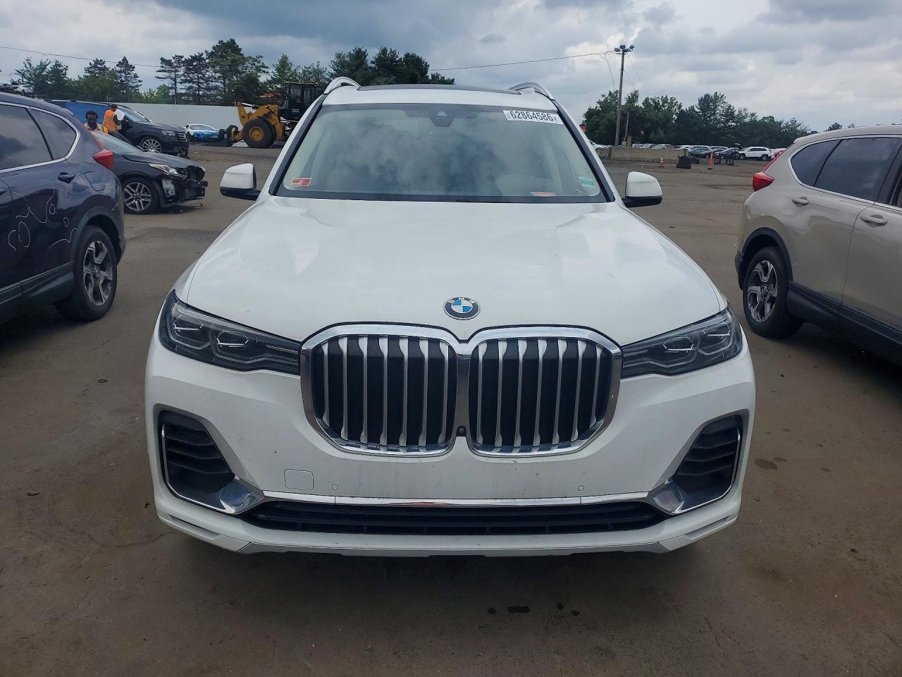 2022 BMW X7 xDrive40I - zdjęcie 5