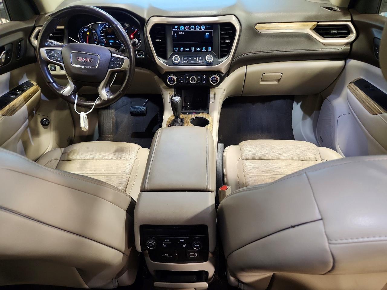 2019 GMC Acadia Denali - zdjęcie 8