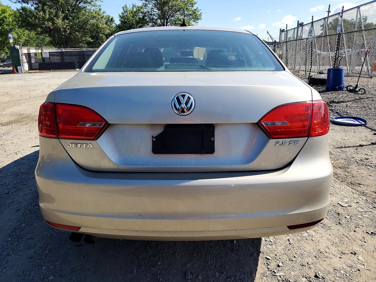 2013 Volkswagen Jetta Se - zdjęcie 6