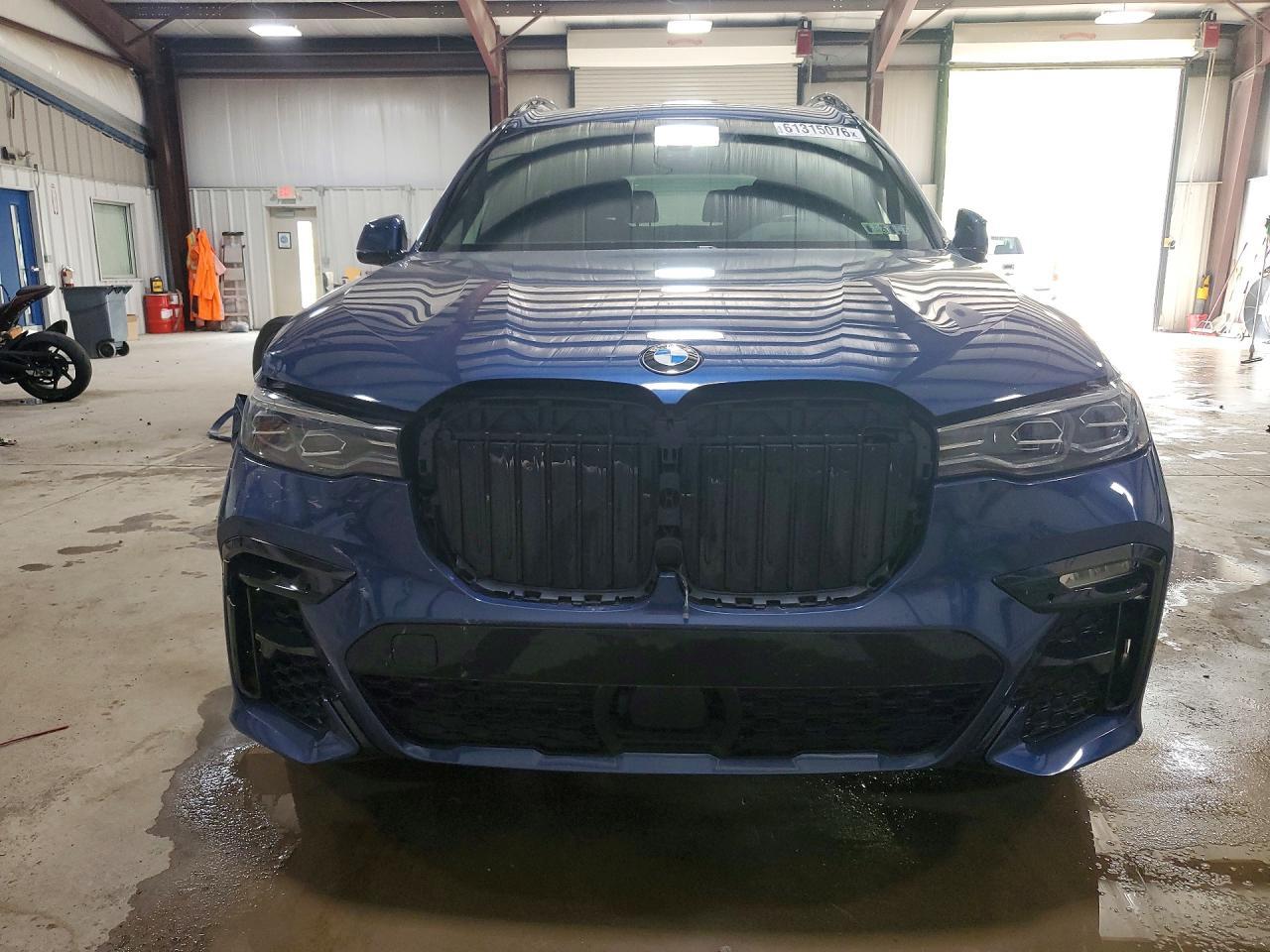 2021 BMW X7 xDrive40I - zdjęcie 5