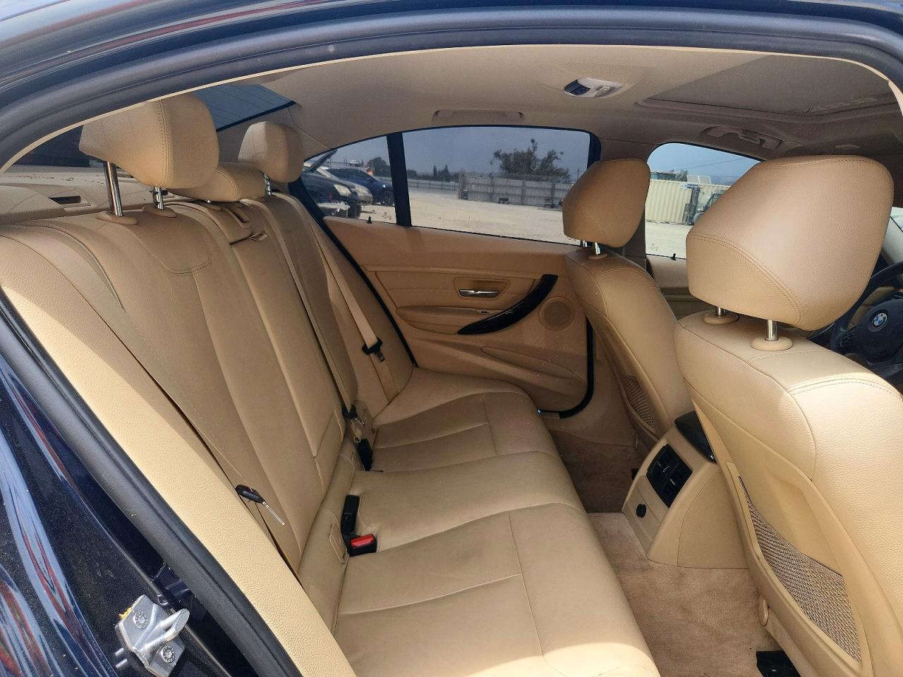2013 BMW 328 I - zdjęcie 10