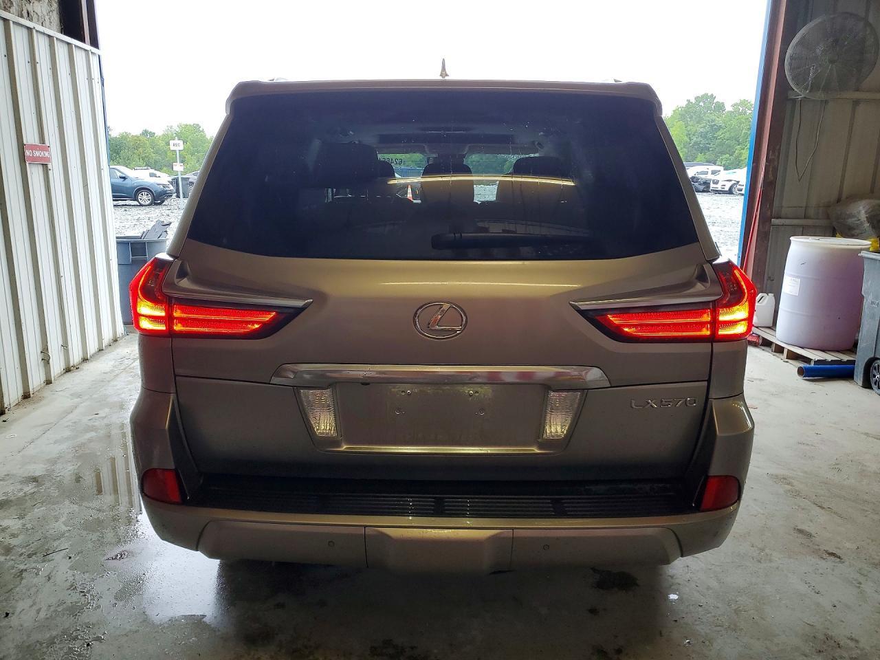 2017 Lexus Lx 570 - zdjęcie 6