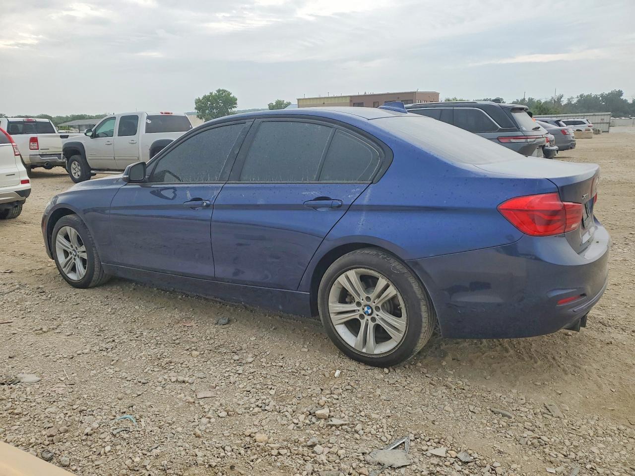 2016 BMW Seria 3 328i - zdjęcie 2