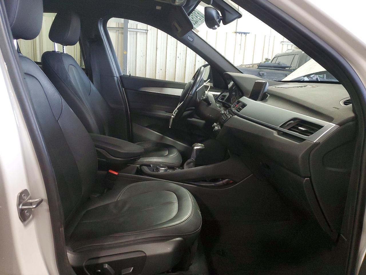 2016 BMW X1 xDrive28I - zdjęcie 7