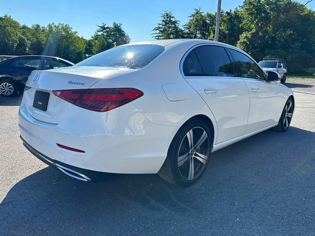 2022 Mercedes-Benz C 300 4Matic - zdjęcie 3