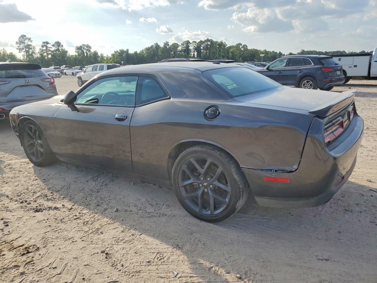2023 Dodge Challenger Gt - zdjęcie 2