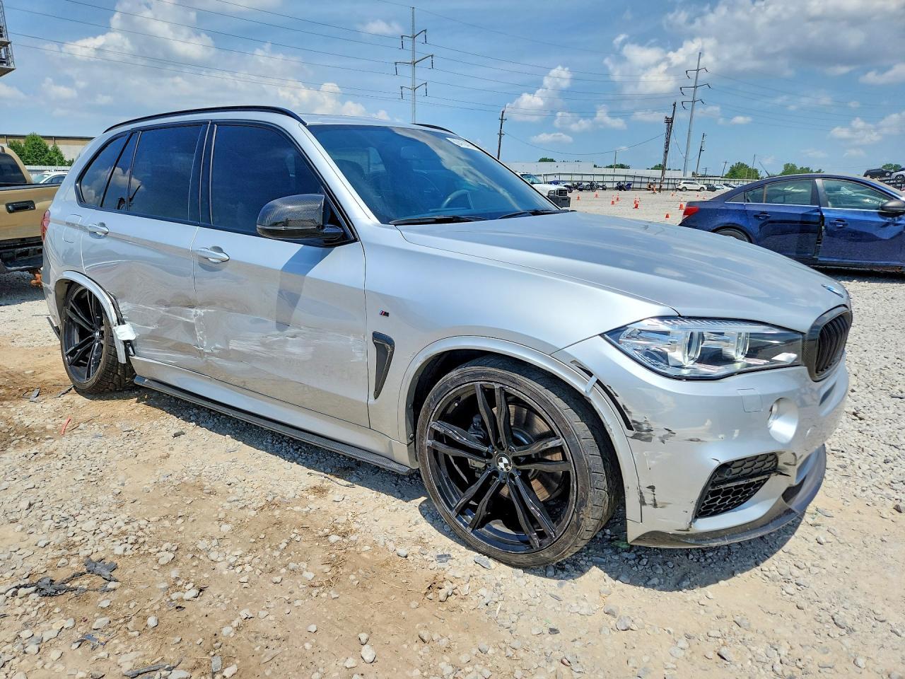 2016 BMW X5 xDrive50I - zdjęcie 4