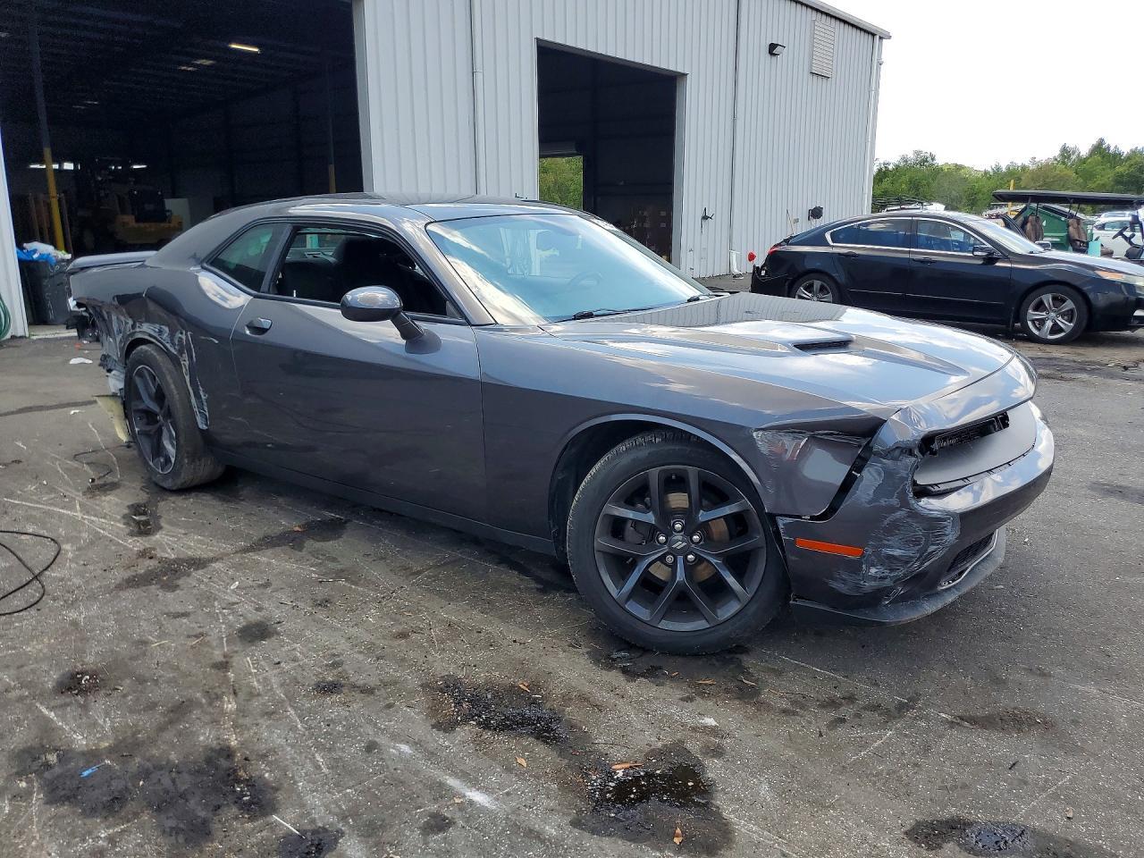 2023 Dodge Challenger Sxt - zdjęcie 4