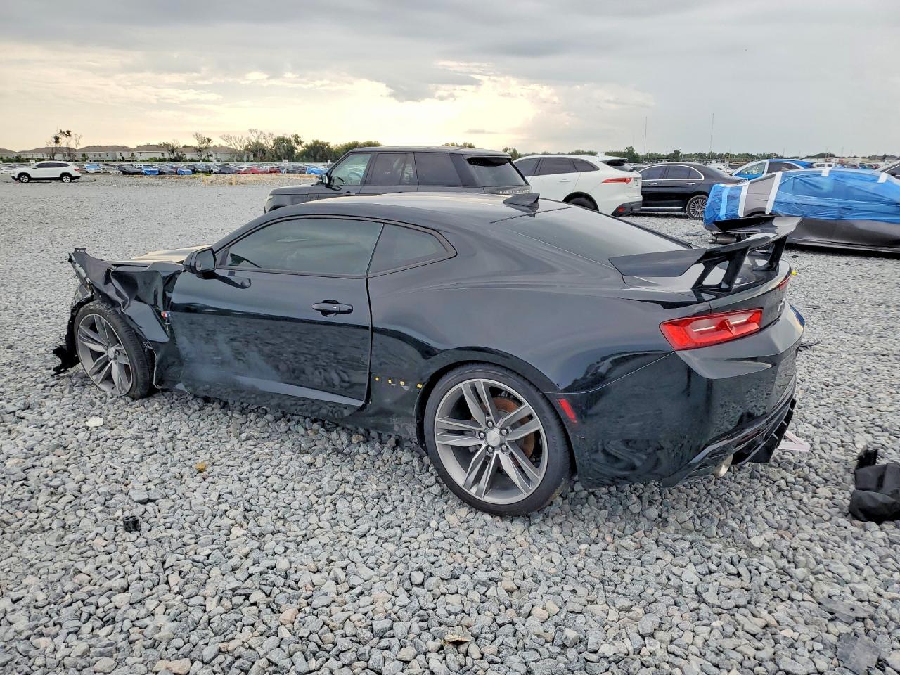 2017 Chevrolet Camaro Lt - zdjęcie 2