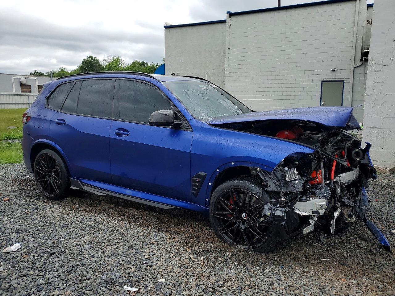 2025 BMW X5 M Competition - zdjęcie 4