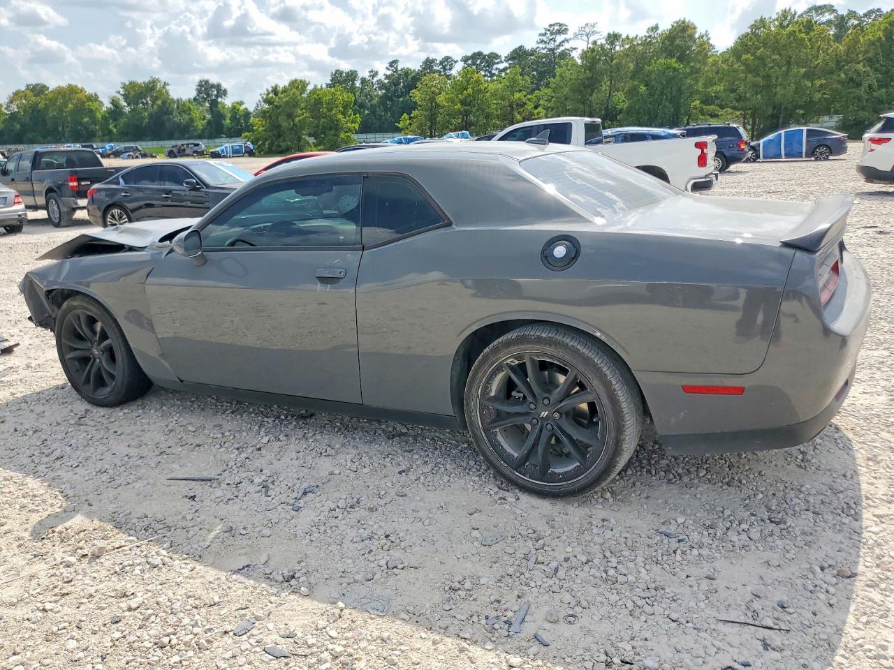 2017 Dodge Challenger Sxt - zdjęcie 2