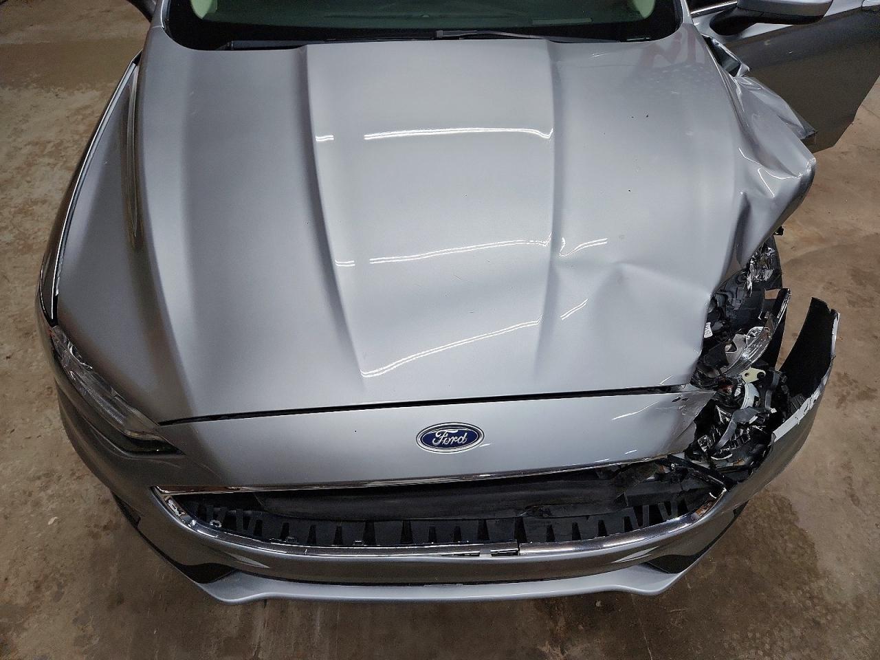 2020 Ford Fusion Se - zdjęcie 11