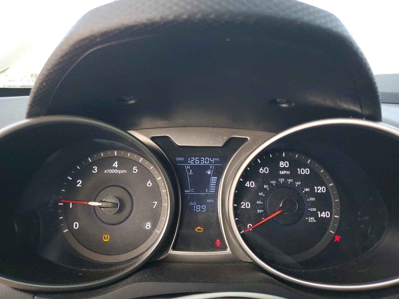 2013 Hyundai Veloster Base - zdjęcie 9