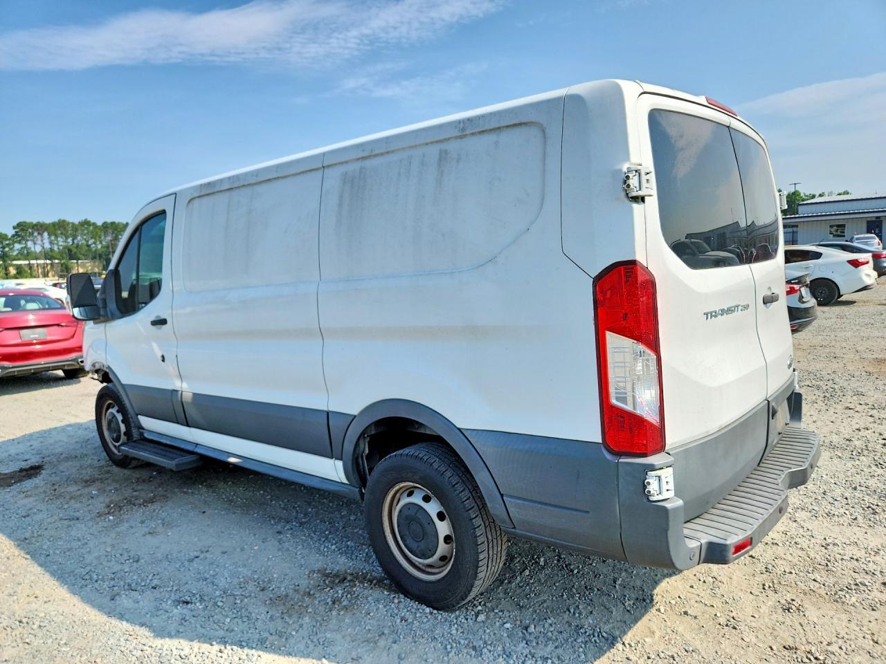 2015 Ford Transit T-250 - zdjęcie 2