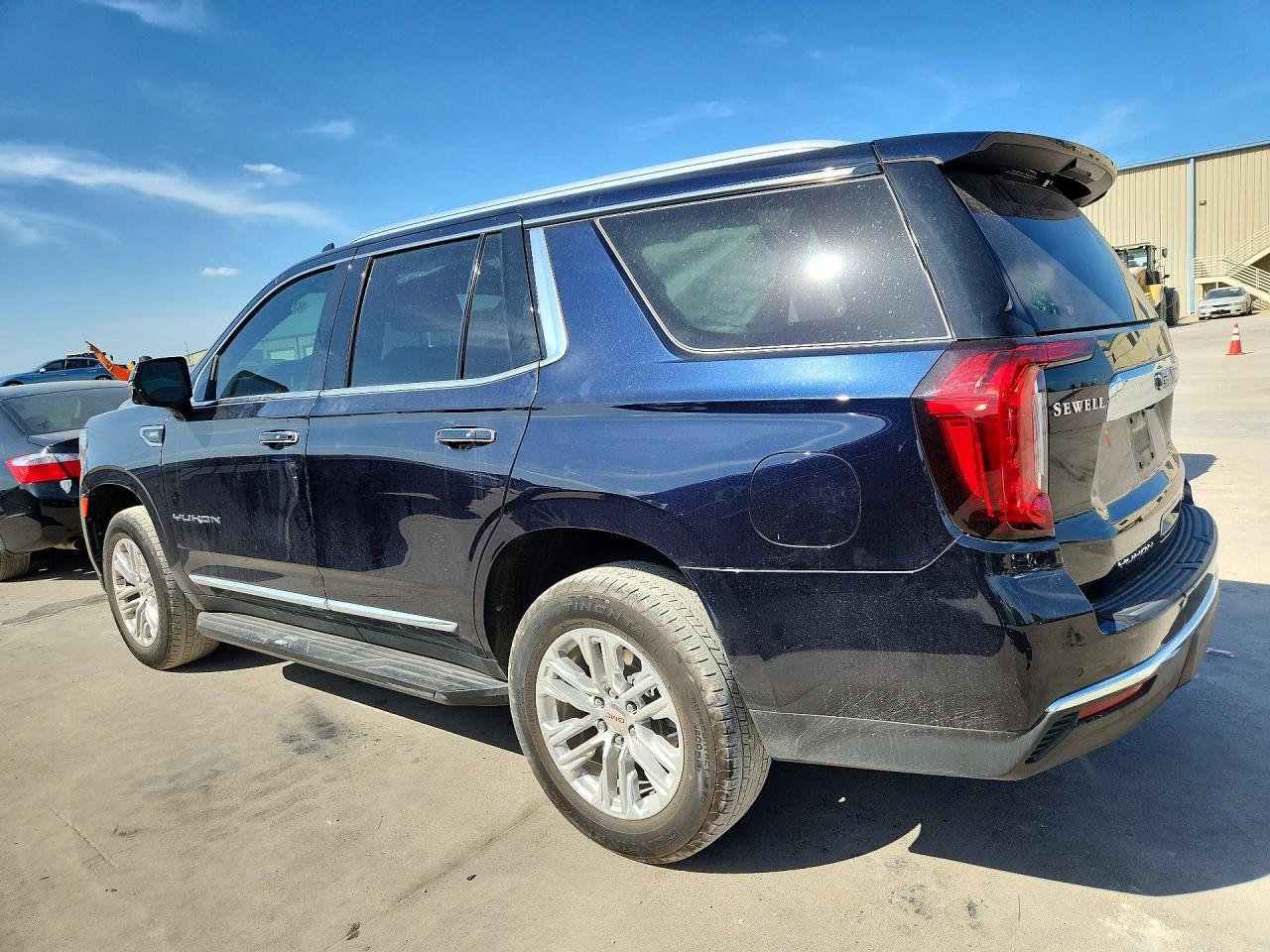 2024 GMC Yukon Slt - zdjęcie 2