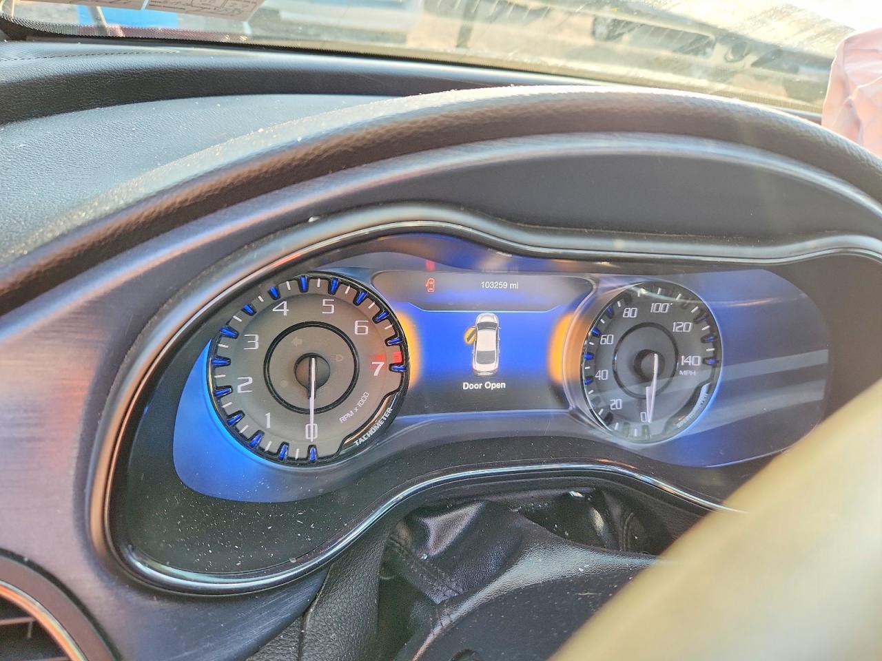 2015 Chrysler 200 S - zdjęcie 9