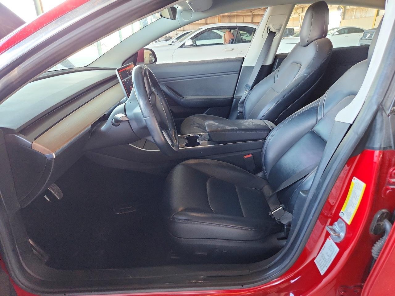 2018 Tesla Model 3 - zdjęcie 13