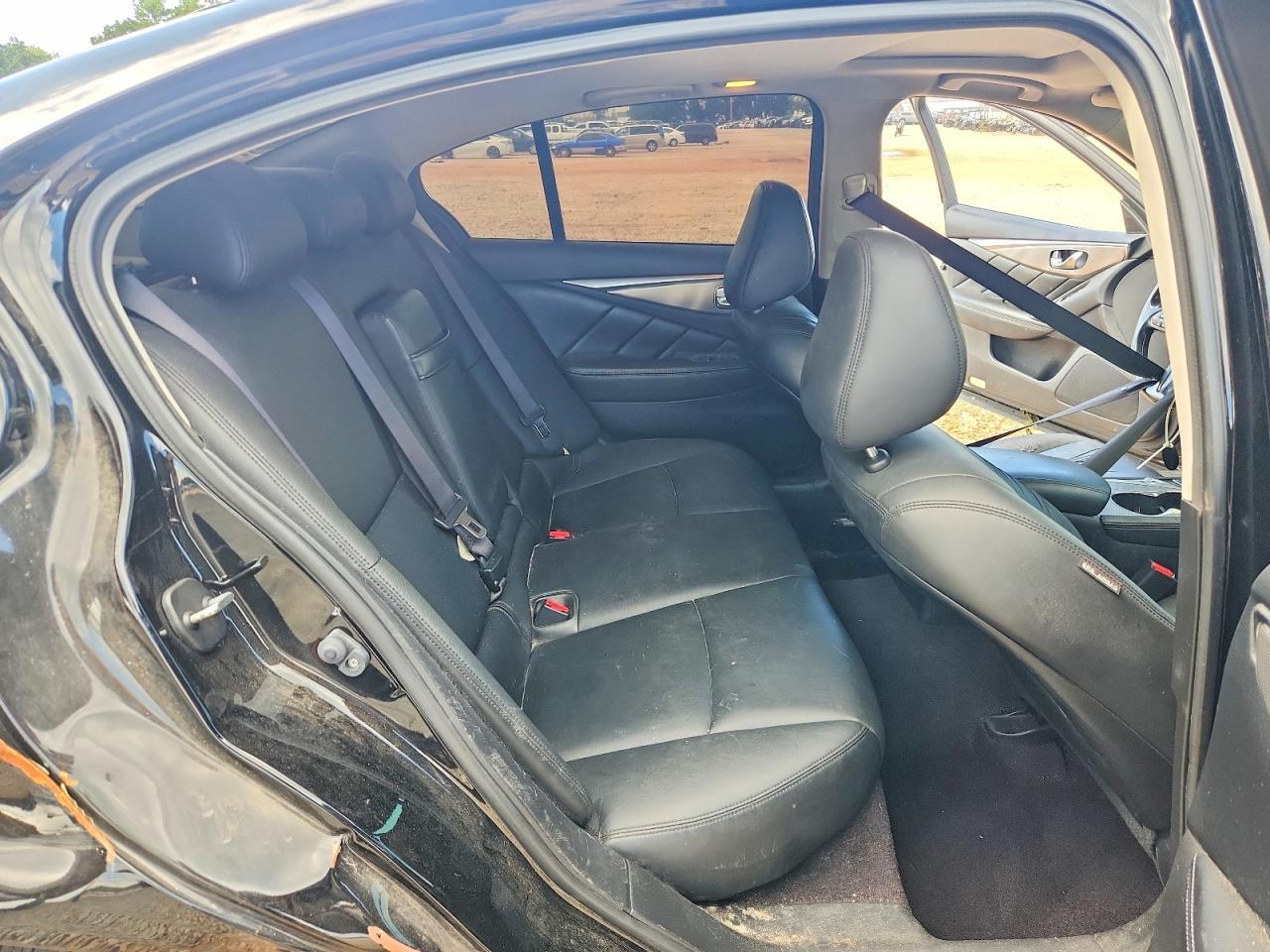 2015 Infiniti Q50 Base - zdjęcie 10