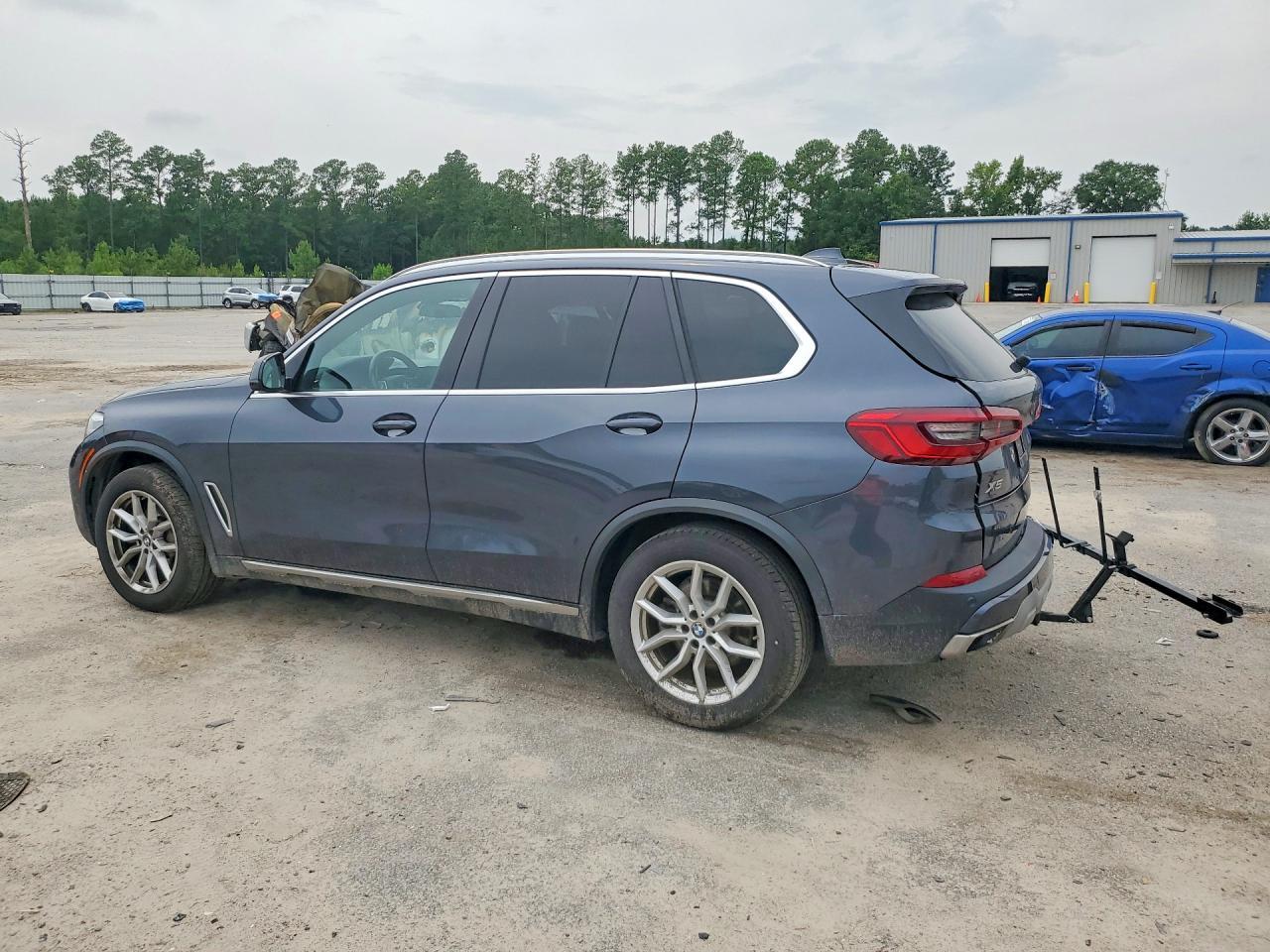 2019 BMW X5 xDrive40I - zdjęcie 2
