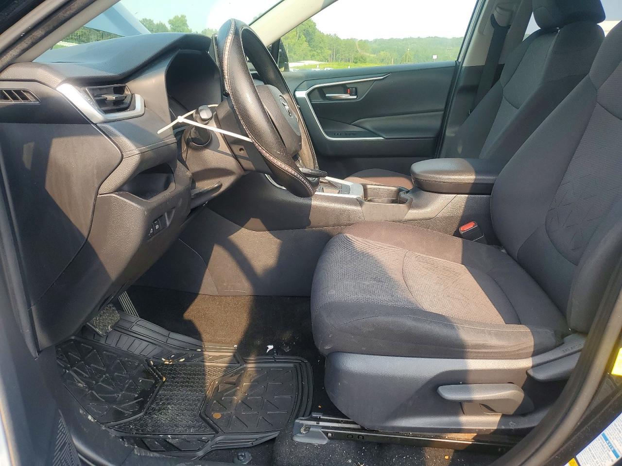 2019 Toyota Rav4 Xle - zdjęcie 7