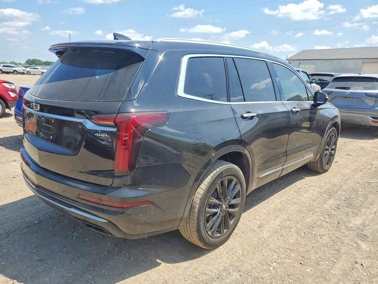 2022 Cadillac Xt6 Premium Luxury - zdjęcie 3
