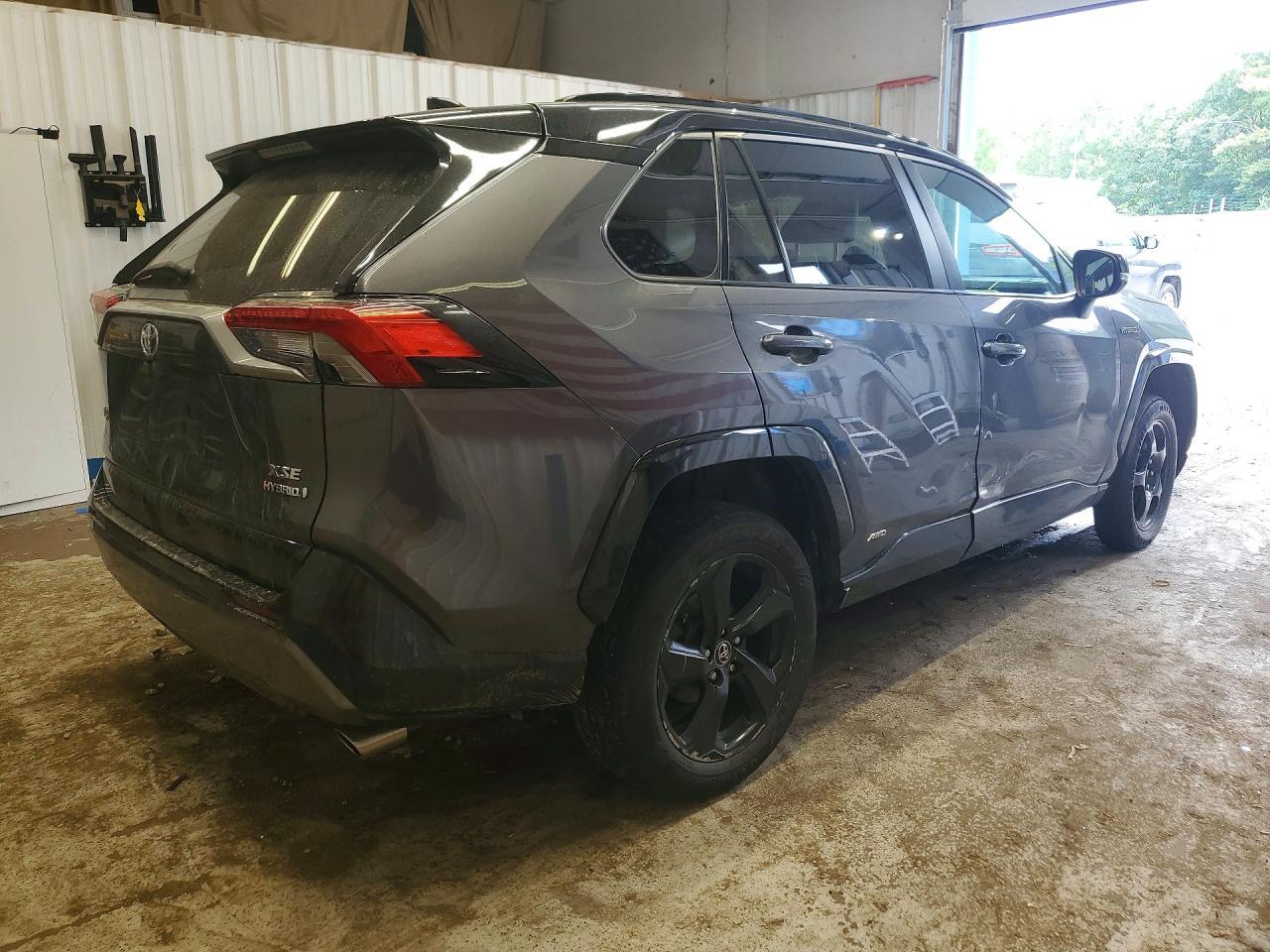 2020 Toyota Rav4 Xse - zdjęcie 3