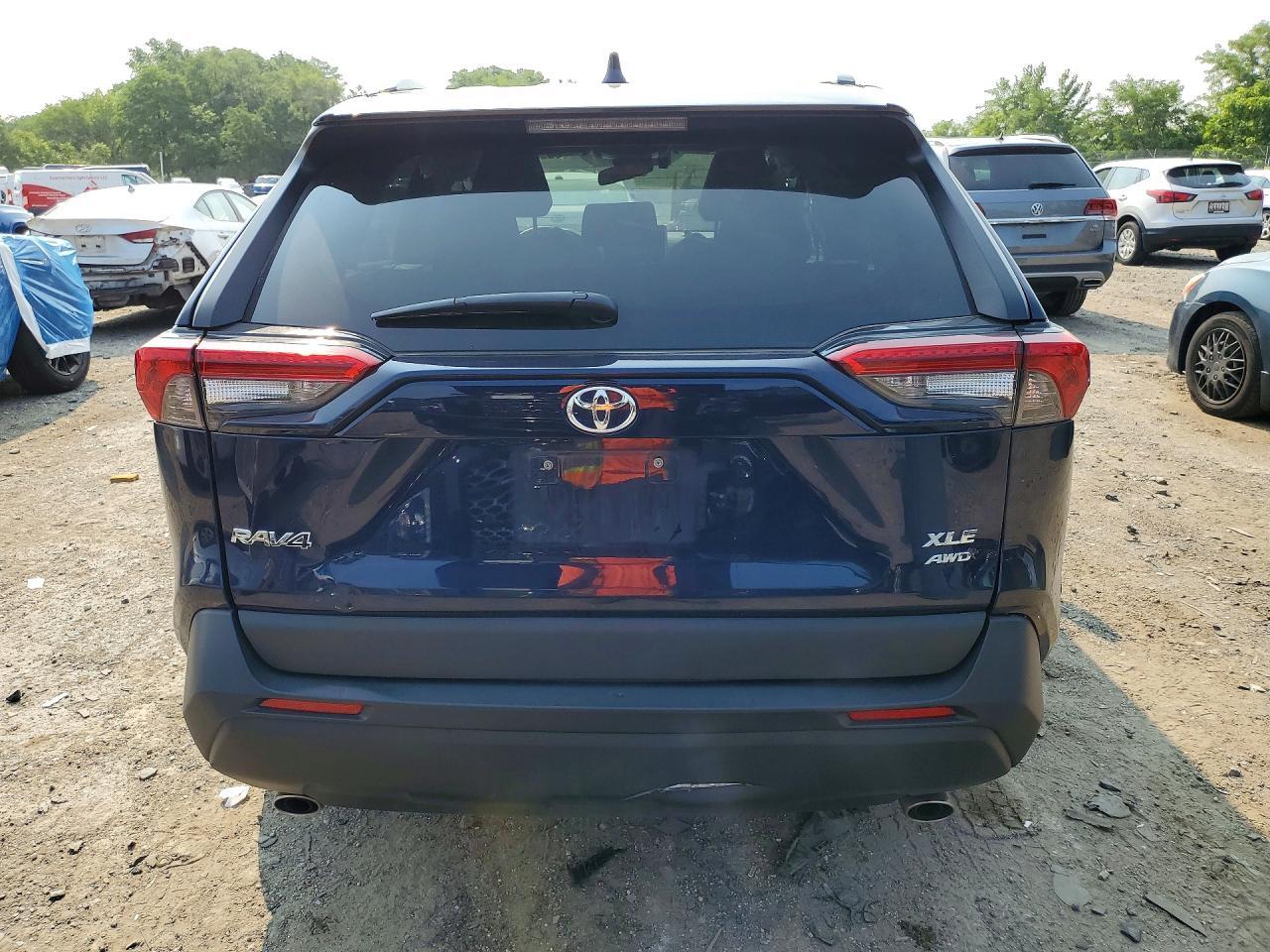 2025 Toyota Rav4 Xle - zdjęcie 6