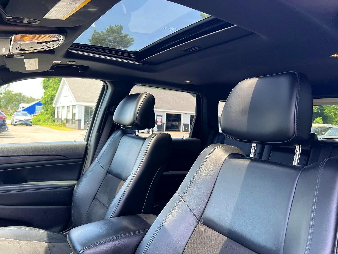 2021 Jeep Grand Cherokee Laredo - zdjęcie 10