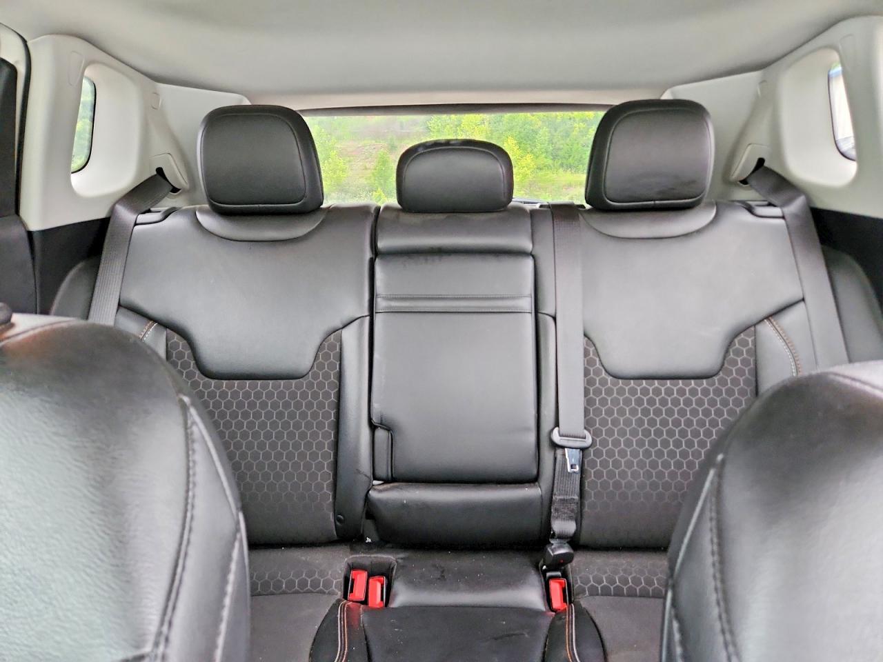 2020 Jeep Compass Latitude - zdjęcie 10